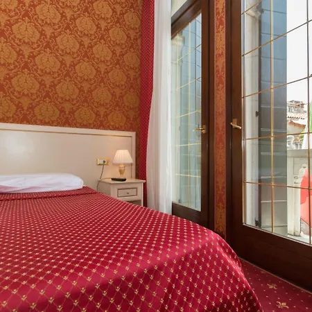 Отель Messner Palace 4*
