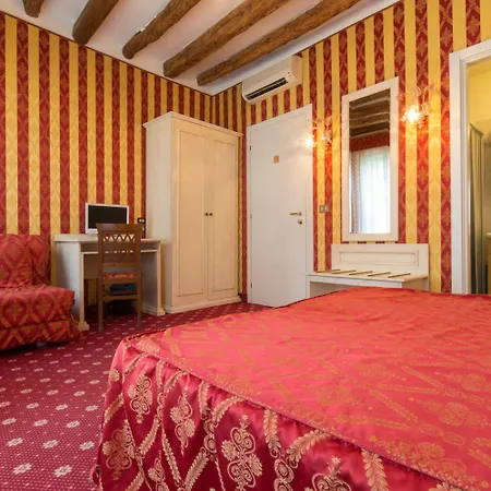 Отель Messner Palace 4*