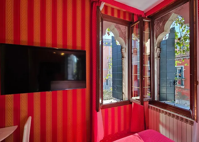 Messner Palace Hotell 4*