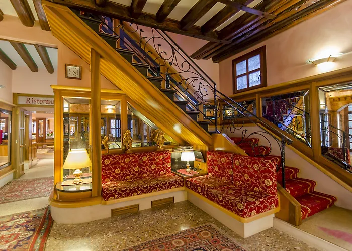 Messner Palace Hotell 4*