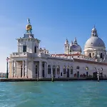 Hotell Messner Palace